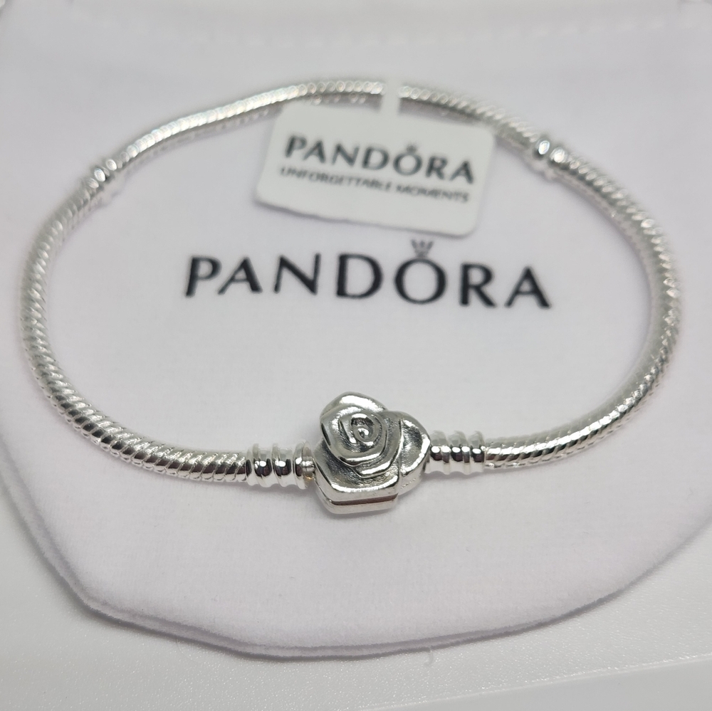 New Pandora Moments Rose In Bloom Claps Snake Chain Bracelet Size 7.1 Inches